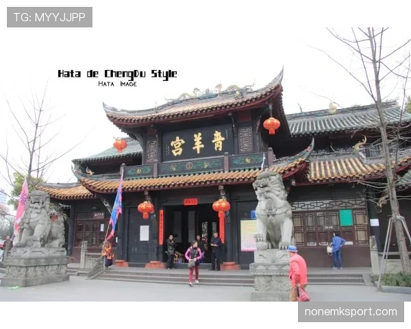 张楠退役后住进北京四合院,每天打太极遛狗,这日子比娱乐圈老干部还闲 张楠退役后住进北京四合院,每天打太极遛狗,这日子比娱乐圈老干部还闲